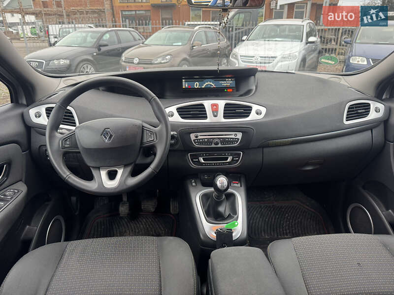 Минивэн Renault Grand Scenic 2011 в Староконстантинове