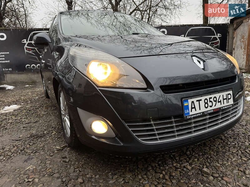 Минивэн Renault Grand Scenic 2011 в Ивано-Франковске