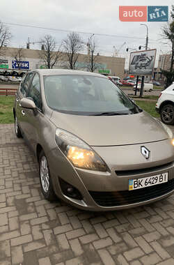 Минивэн Renault Grand Scenic 2010 в Ровно