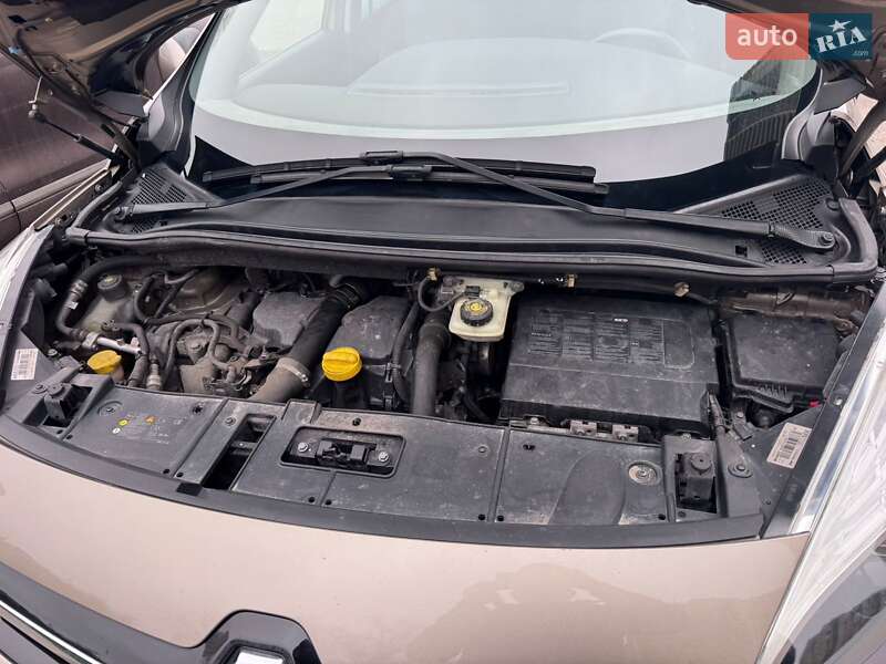 Минивэн Renault Grand Scenic 2013 в Киеве