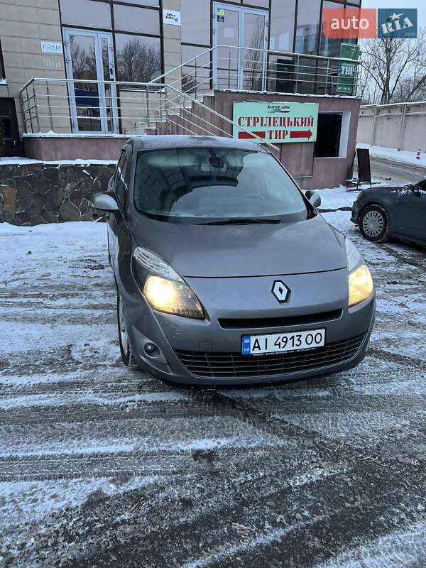 Renault Grand Scenic 2010