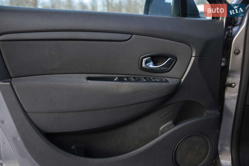 Мінівен Renault Grand Scenic 2010 в Житомирі фото 13 Мінівен Renault Grand Scenic 2010 в Житомирі