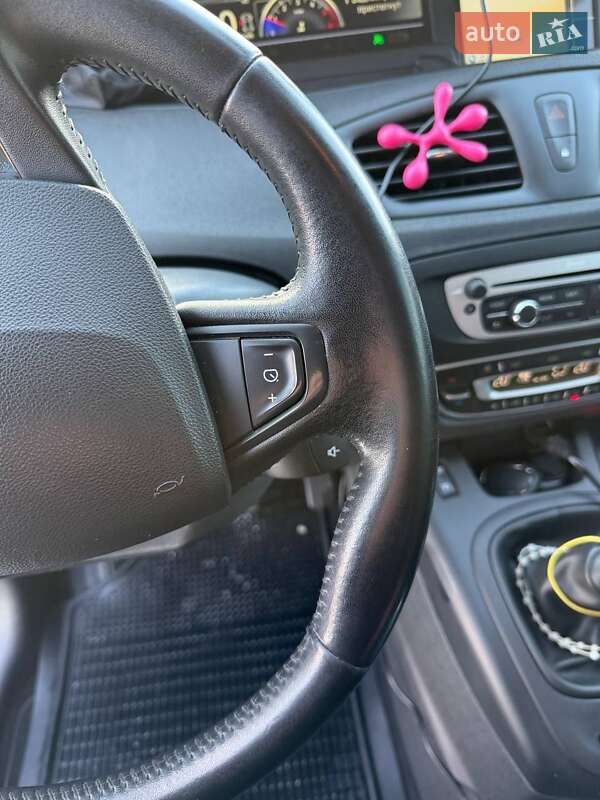 Минивэн Renault Grand Scenic 2014 в Ивано-Франковске