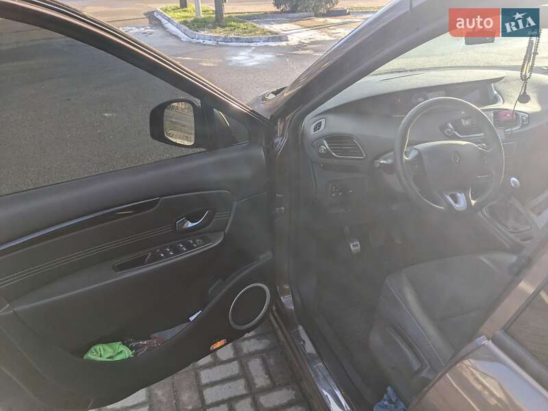 Минивэн Renault Grand Scenic 2011 в Ужгороде