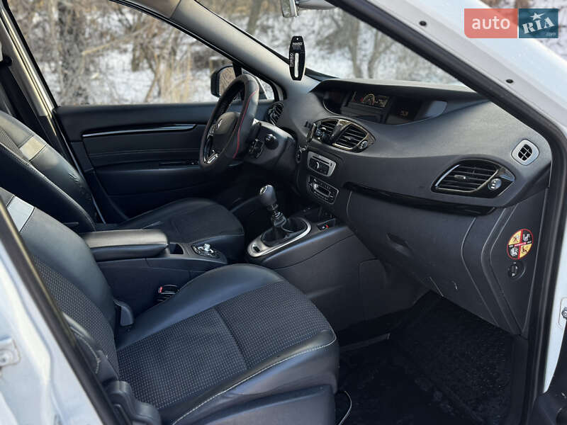 Мінівен Renault Grand Scenic 2016 в Рівному фото 19 Мінівен Renault Grand Scenic 2016 в Рівному