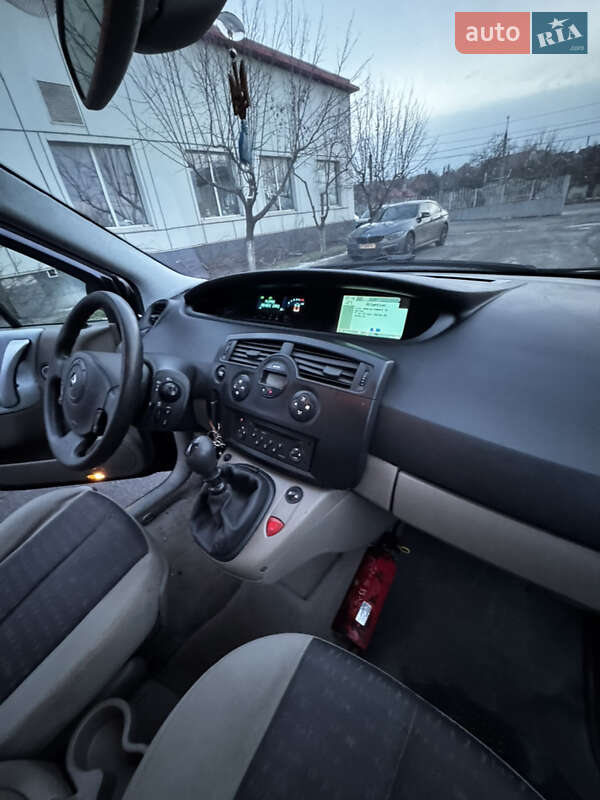 Мінівен Renault Grand Scenic 2005 в Кривому Розі
