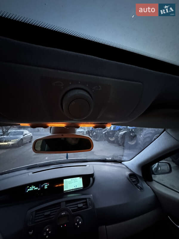 Мінівен Renault Grand Scenic 2005 в Кривому Розі