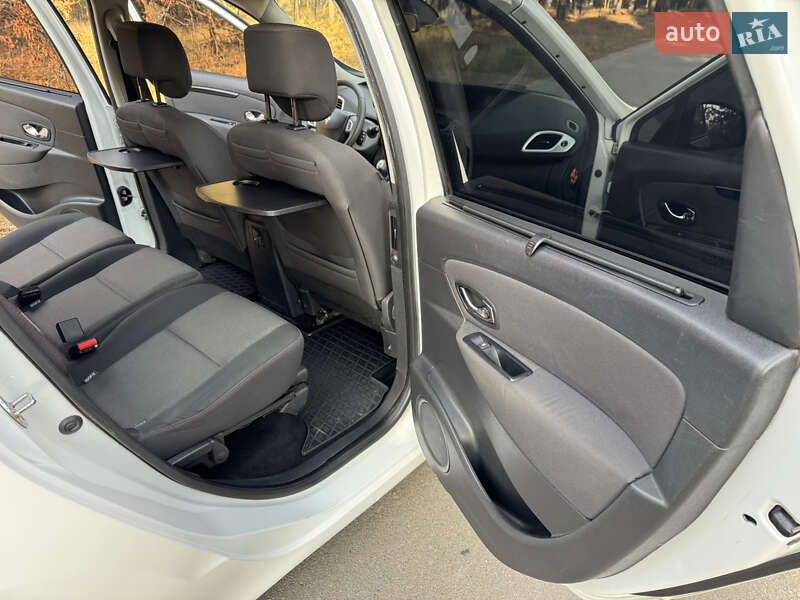 Мінівен Renault Grand Scenic 2012 в Бородянці