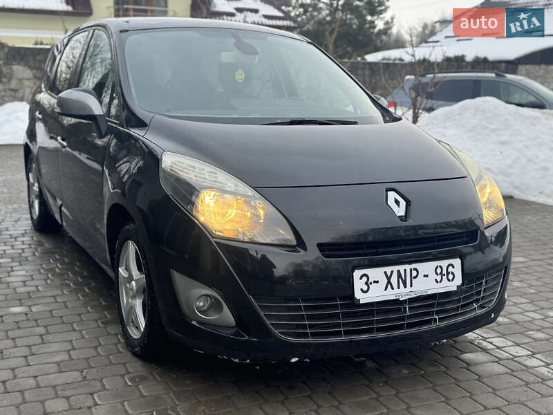 Renault Grand Scenic 2012