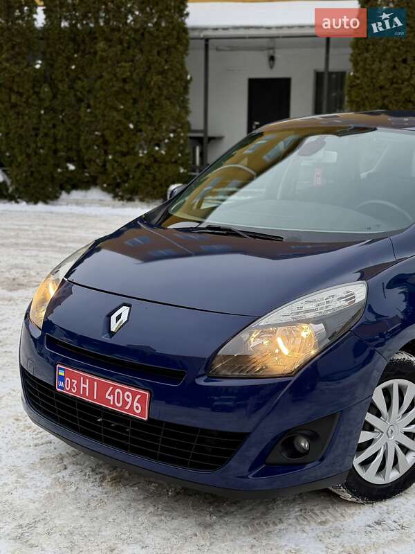 Минивэн Renault Grand Scenic 2010 в Киеве