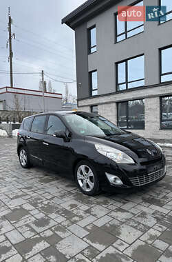 Минивэн Renault Grand Scenic 2011 в Ровно