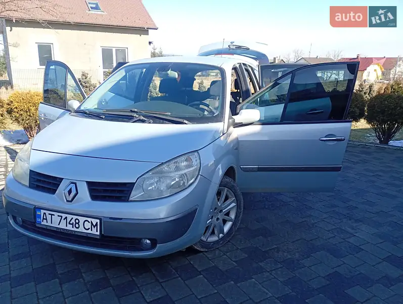 Renault Grand Scenic 2004