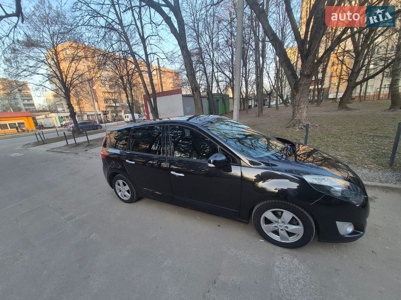 Renault Grand Scenic 2010