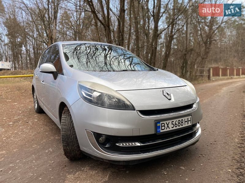 Renault Grand Scenic 2012