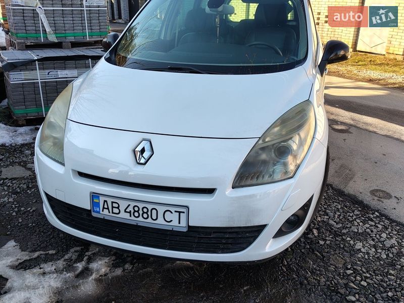 Renault Grand Scenic 2011