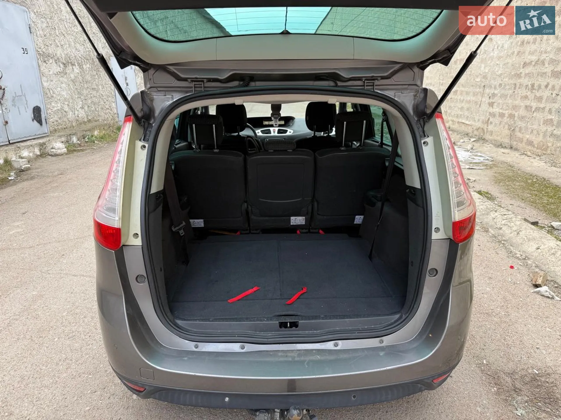 2010 Renault Scenic - мініатюра 8