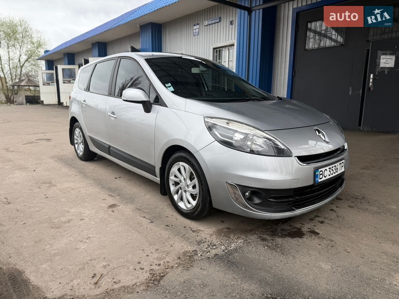 Renault Grand Scenic 2012