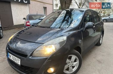 Минивэн Renault Grand Scenic 2010 в Ровно