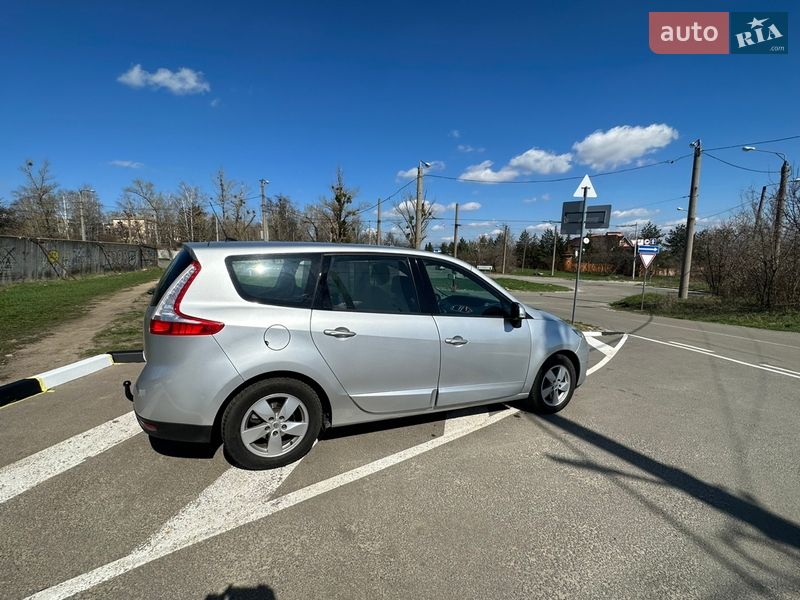 Минивэн Renault Grand Scenic 2010 в Харькове