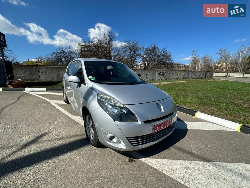 Минивэн Renault Grand Scenic 2010 в Харькове