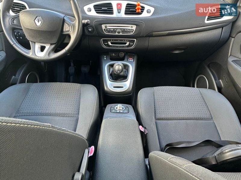 Минивэн Renault Grand Scenic 2010 в Харькове