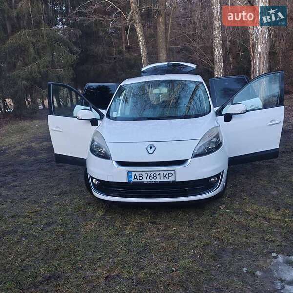 Renault Grand Scenic 2012