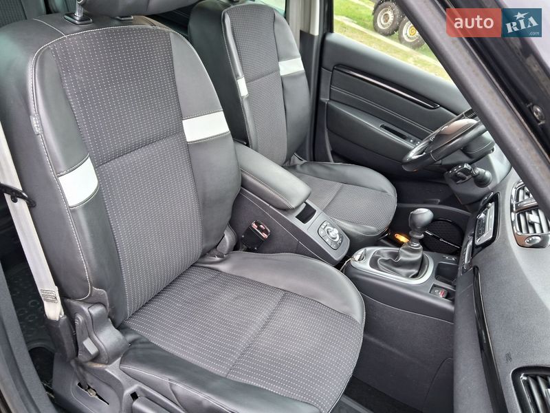 Минивэн Renault Grand Scenic 2013 в Новояворовске