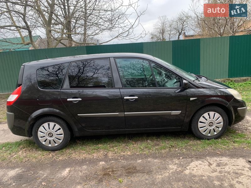Renault Grand Scenic 2005
