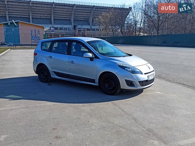 Минивэн Renault Grand Scenic 2010 в Ивано-Франковске