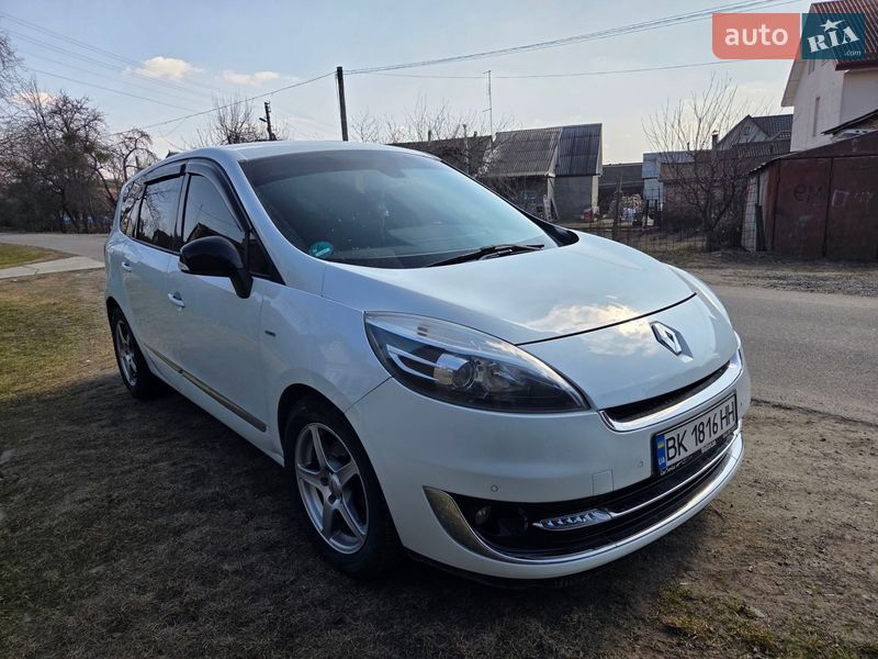 Renault Grand Scenic 2012