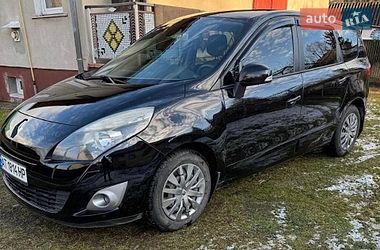 Мінівен Renault Grand Scenic 2011 в Івано-Франківську