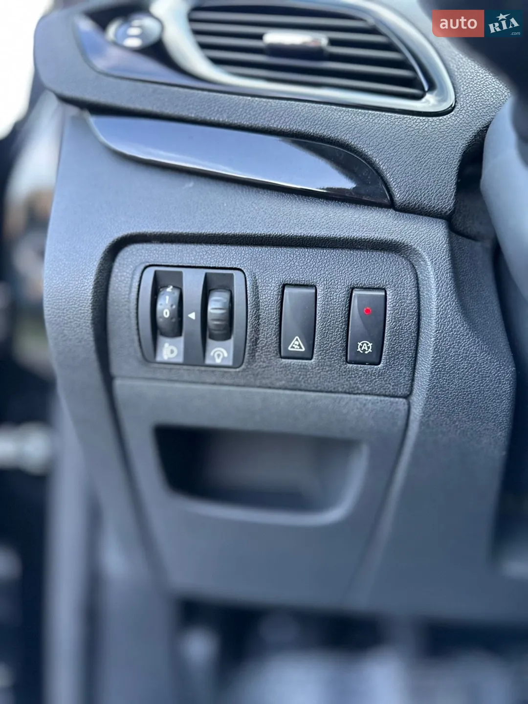 2013 Renault Scenic - мініатюра 31