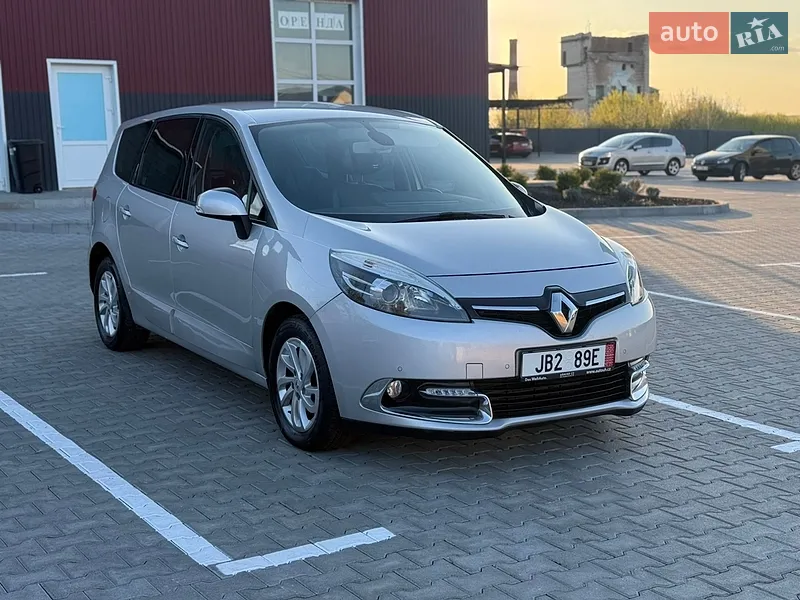 Renault Grand Scenic 2015