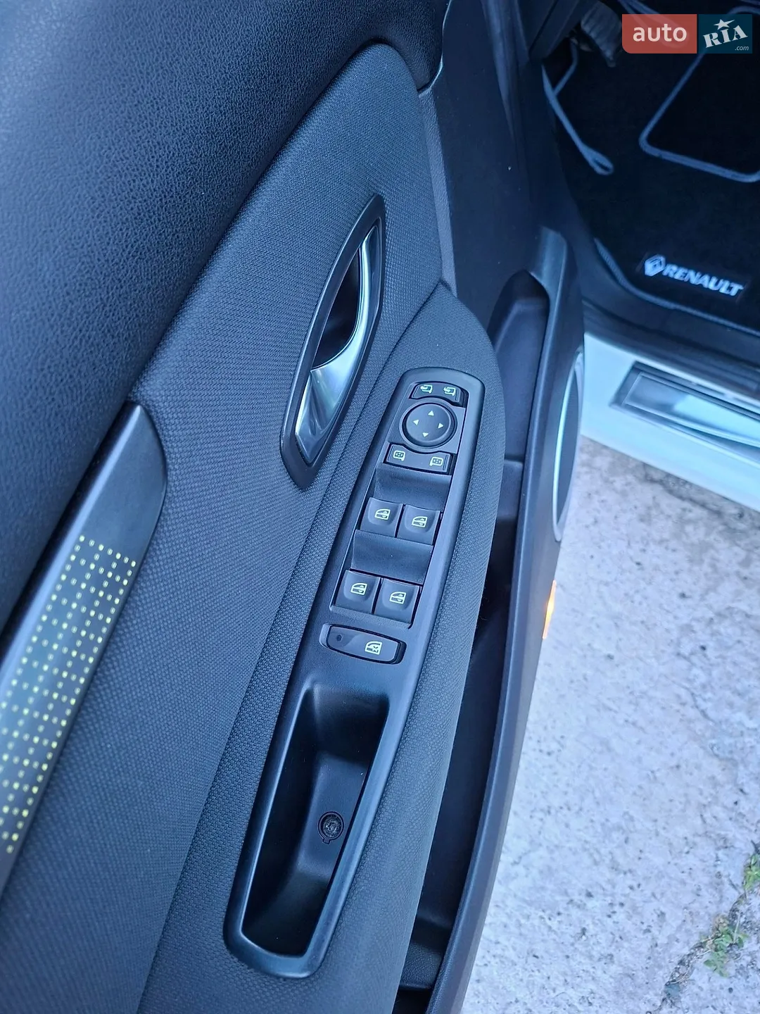 2011 Renault Scenic - мініатюра 22