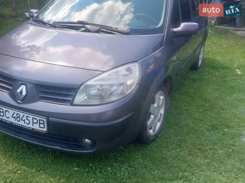 Renault Grand Scenic 2004