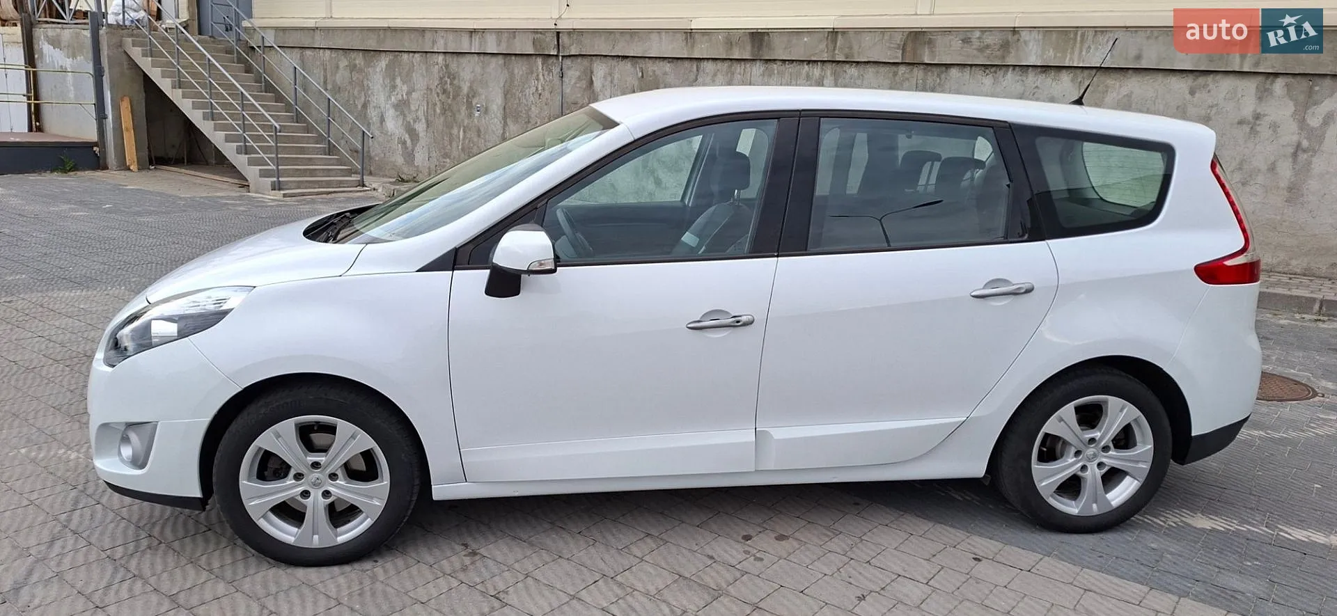 2011 Renault Scenic - мініатюра 28
