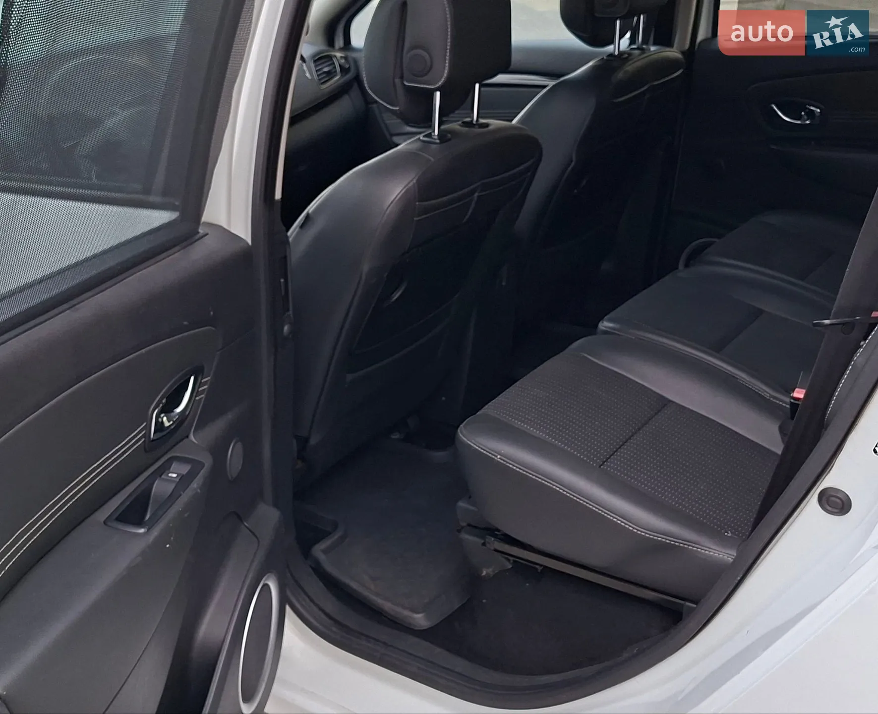 2011 Renault Scenic - мініатюра 48