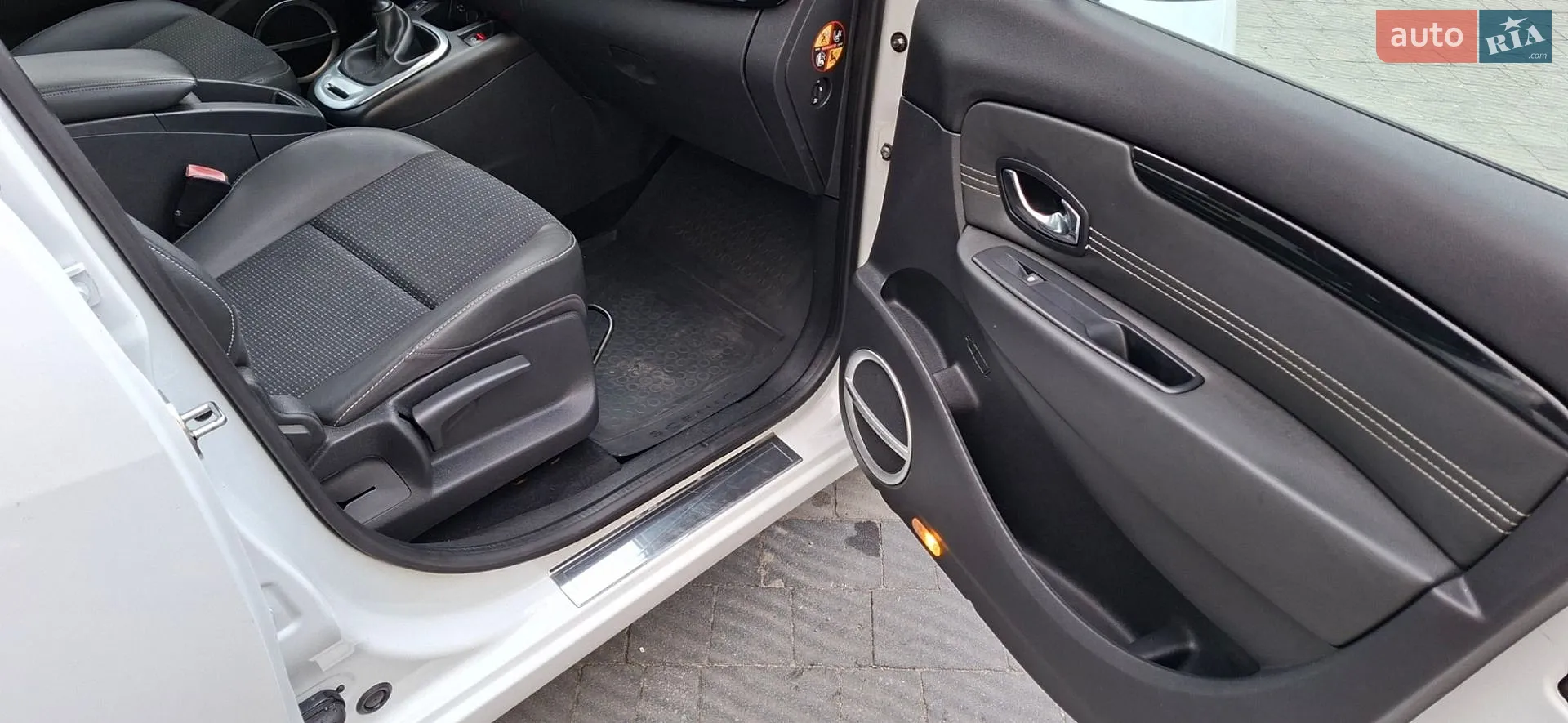 2011 Renault Scenic - мініатюра 46
