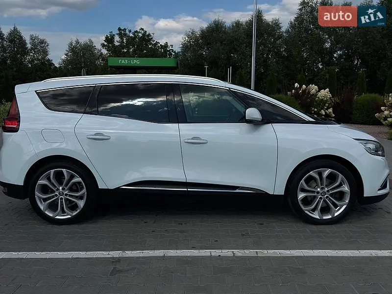 Renault Grand Scenic 2017
