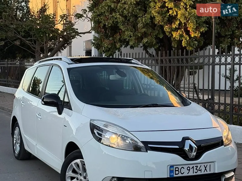 Renault Grand Scenic 2015