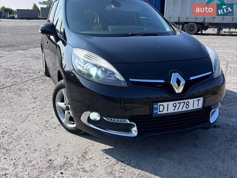 Renault Grand Scenic 2012