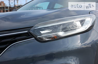 Позашляховик / Кросовер Renault Kadjar 2016 в 