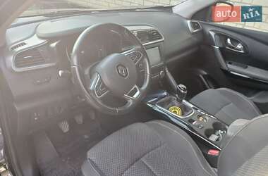Внедорожник / Кроссовер Renault Kadjar 2016 в 
