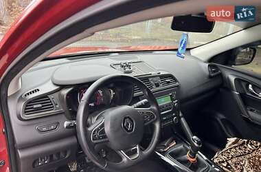 Внедорожник / Кроссовер Renault Kadjar 2015 в 