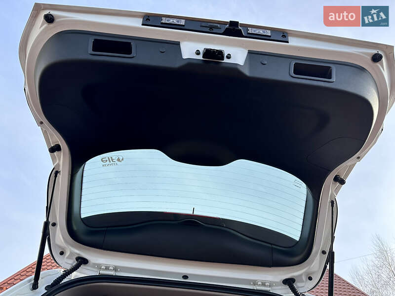 Внедорожник / Кроссовер Renault Kadjar 2017 в Луцке