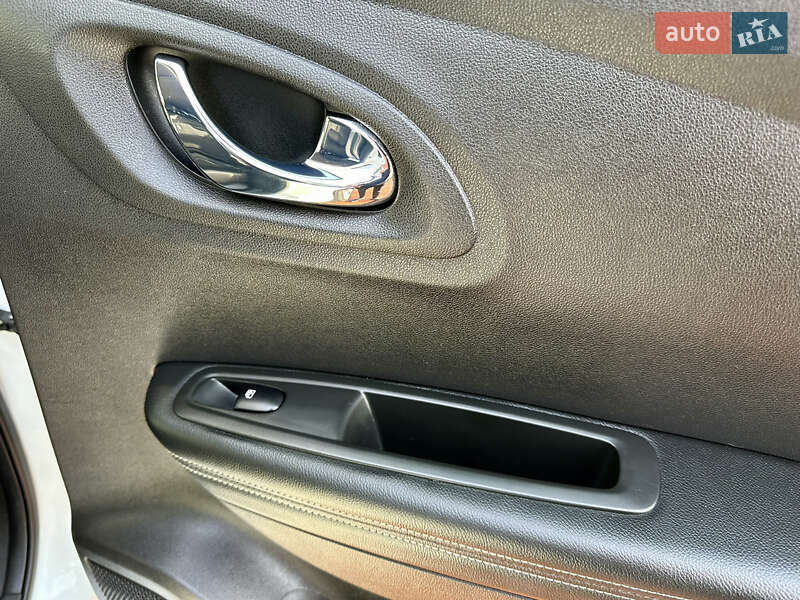 Внедорожник / Кроссовер Renault Kadjar 2017 в Луцке