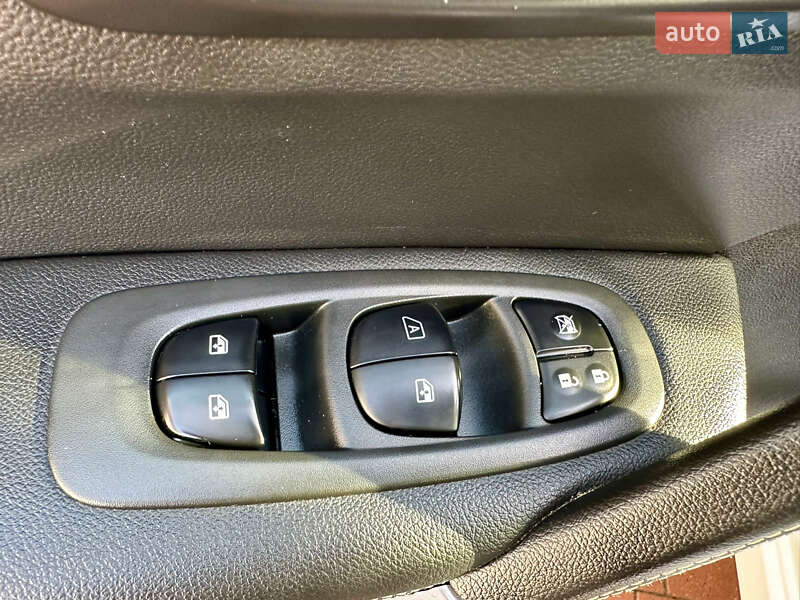 Внедорожник / Кроссовер Renault Kadjar 2017 в Луцке