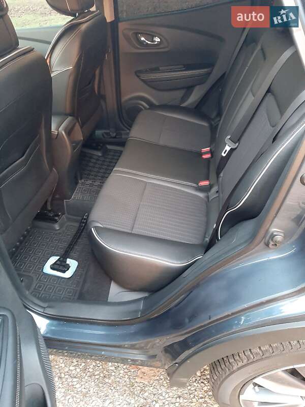 Внедорожник / Кроссовер Renault Kadjar 2016 в Кропивницком