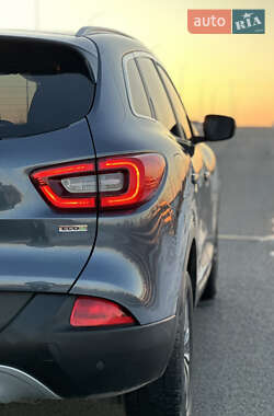 Внедорожник / Кроссовер Renault Kadjar 2015 в 