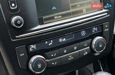 Внедорожник / Кроссовер Renault Kadjar 2015 в 